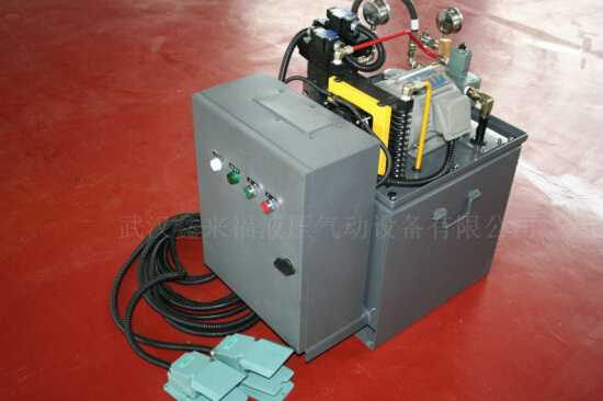 Small hydraulic station, small hydraulic system